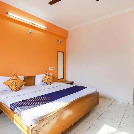 Spot On Hotel Shyam Inn Hālol Zewnętrze zdjęcie