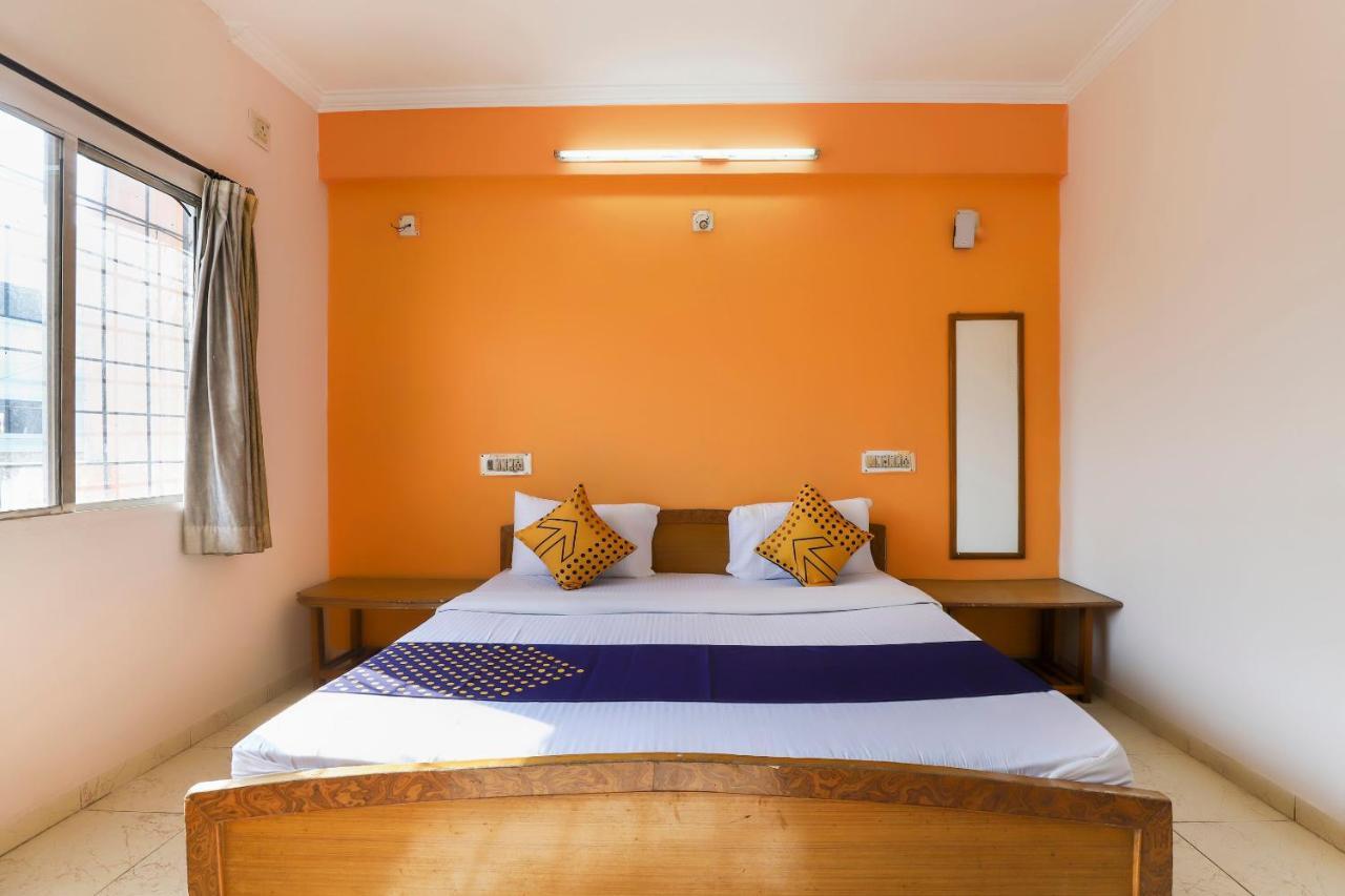 Spot On Hotel Shyam Inn Hālol Zewnętrze zdjęcie