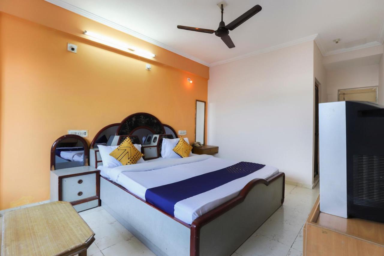 Spot On Hotel Shyam Inn Hālol Zewnętrze zdjęcie