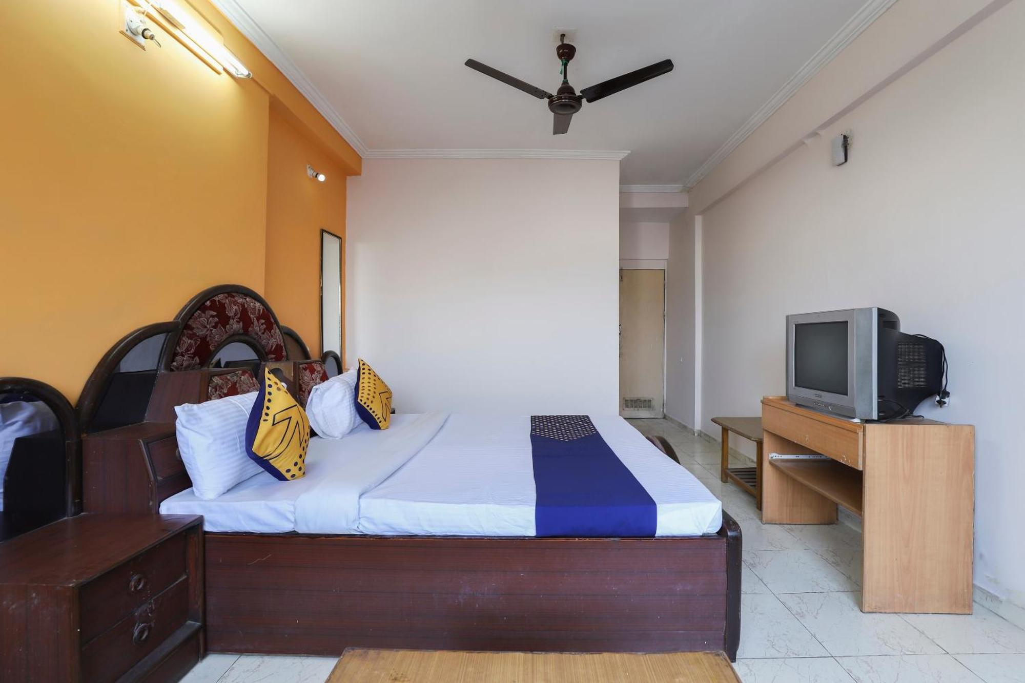 Spot On Hotel Shyam Inn Hālol Zewnętrze zdjęcie