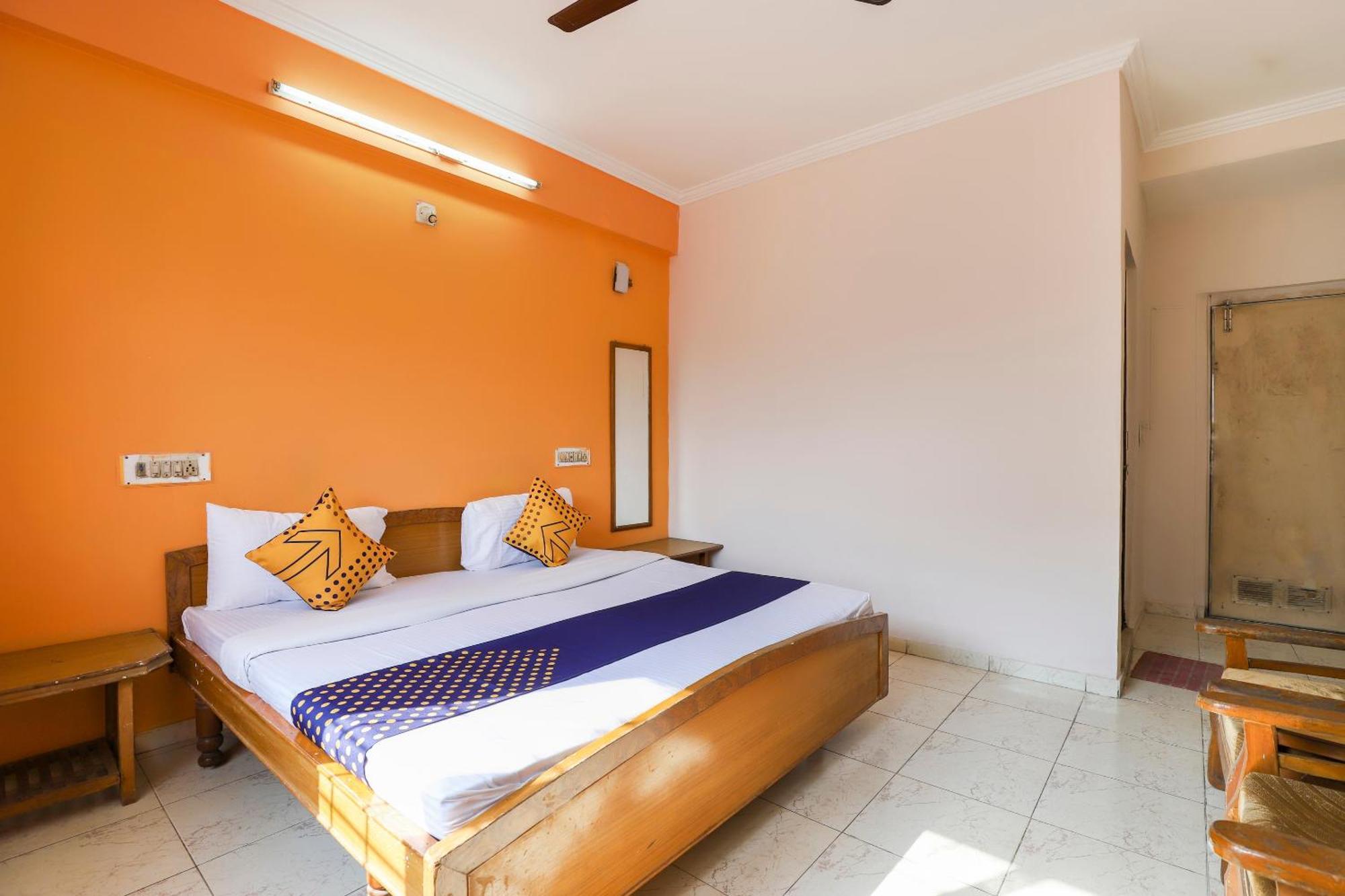 Spot On Hotel Shyam Inn Hālol Zewnętrze zdjęcie